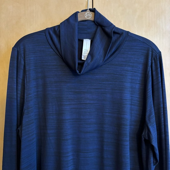 MarlaWynne Tops - New Marla Wynne Turtleneck Top Dark Blue Large
